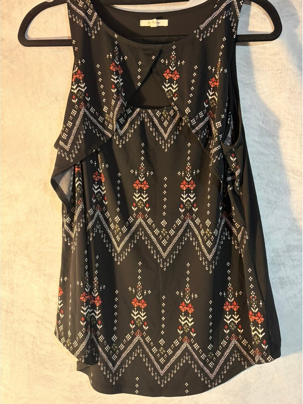 Maurices Women's Large Black Sleeveless Floral Geometric